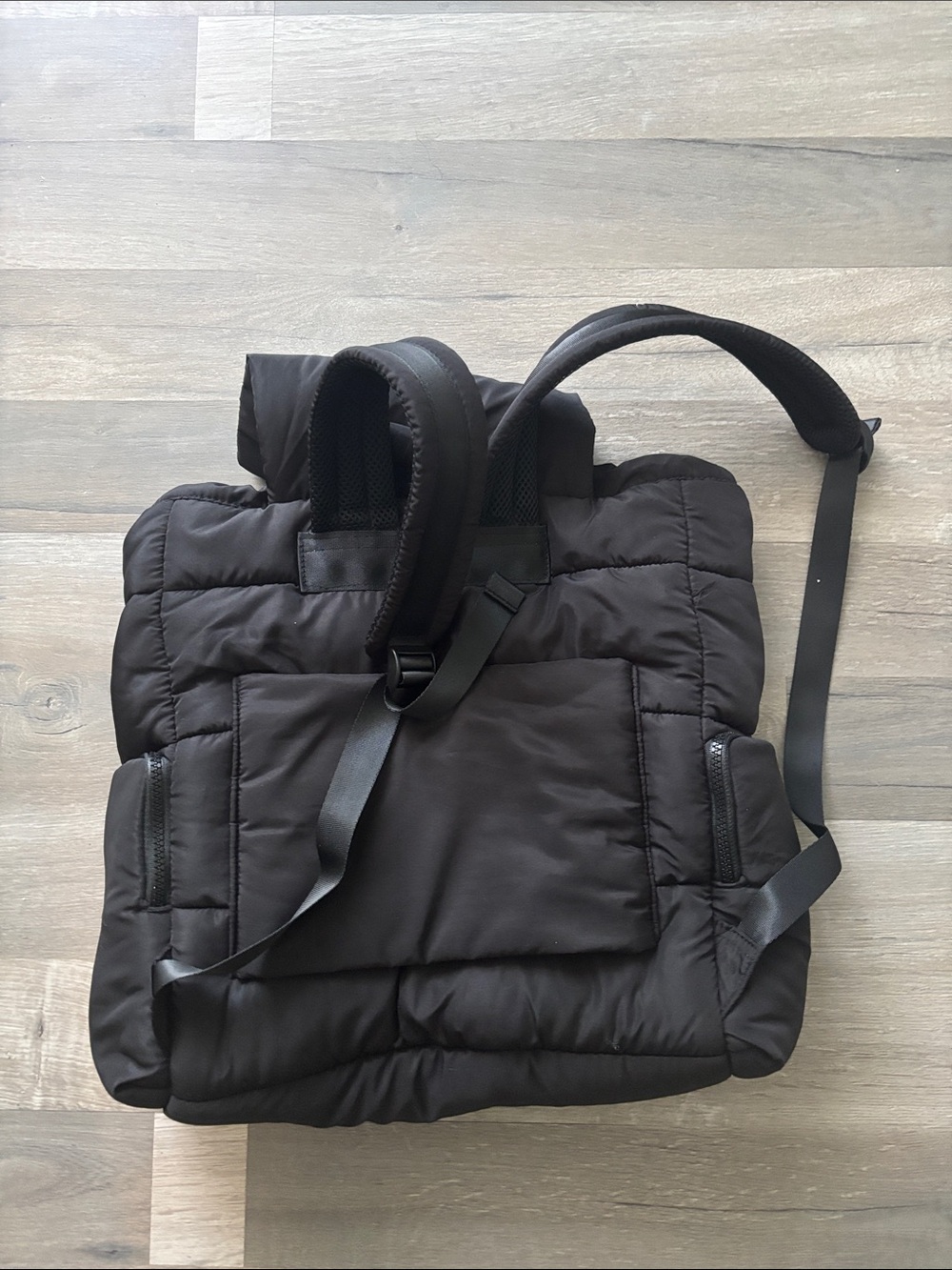 Backpack - Picture 2 of 6